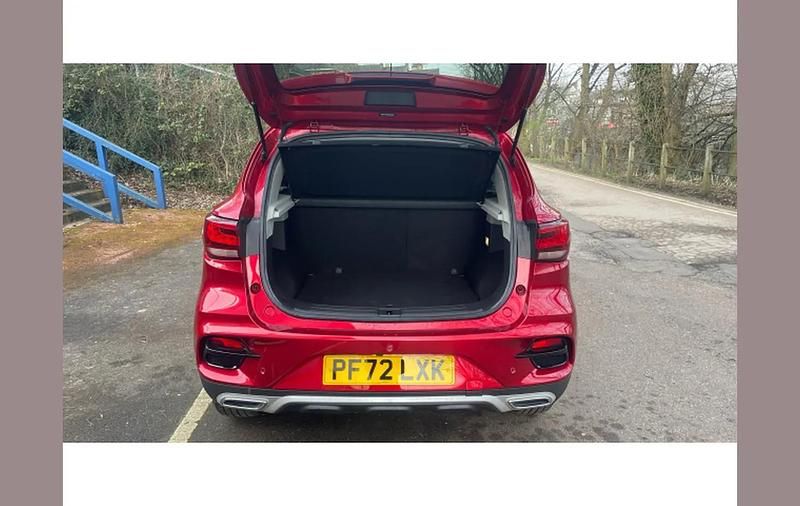 Used MG ZS Exclusive 111 HP (81 kW) 2023 Red SUV