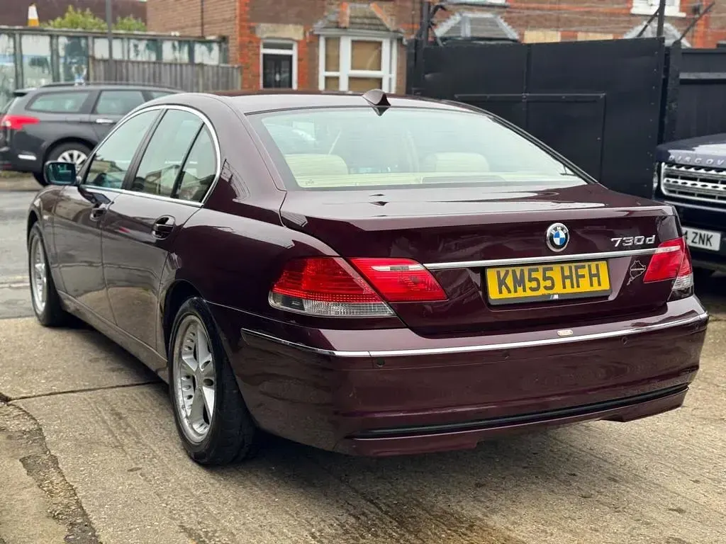 Used BMW 730 Comfort Edition 228 HP (167 kW) 2005 Red Sedan