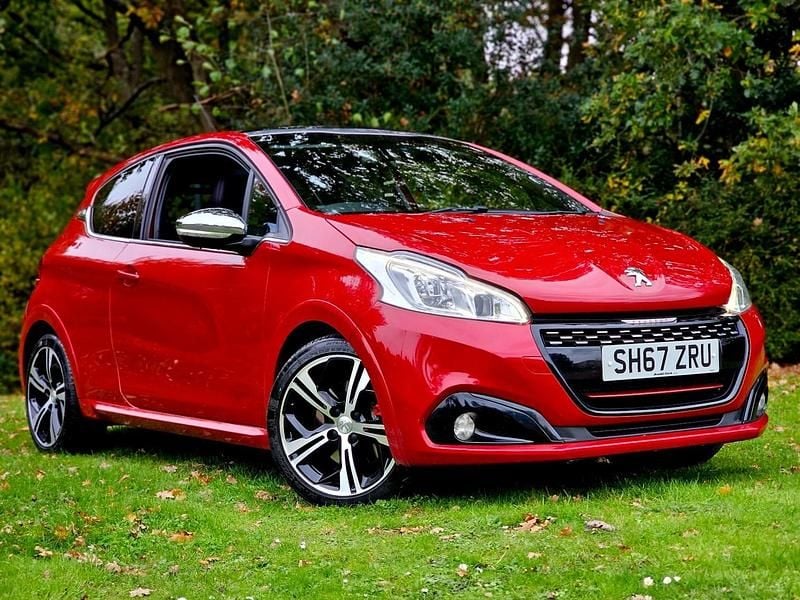 Red Used 2017 Peugeot 208 Prestige Hatchback | £6,495 (Good price) - Image 1/4