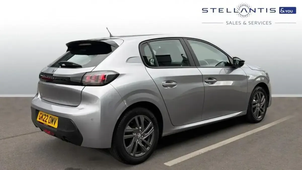 Gebraucht Peugeot 208 Active Premium 74 PS (54 kW) 2022 Kleinwagen
