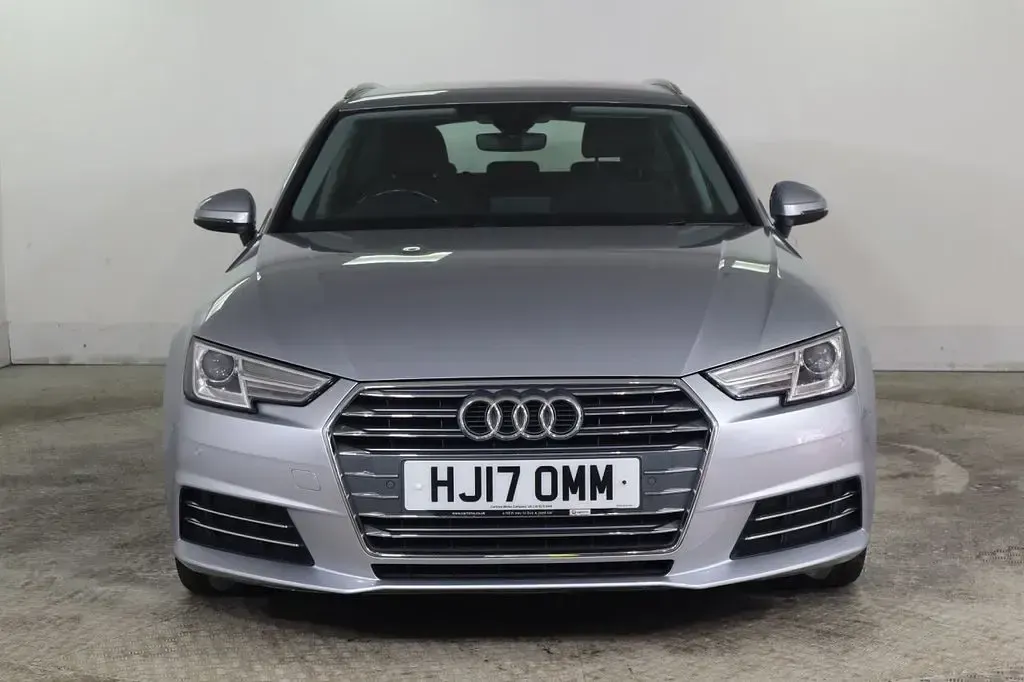 Used Audi A4 Sport 150 HP (110 kW) 2017 Silver Estate