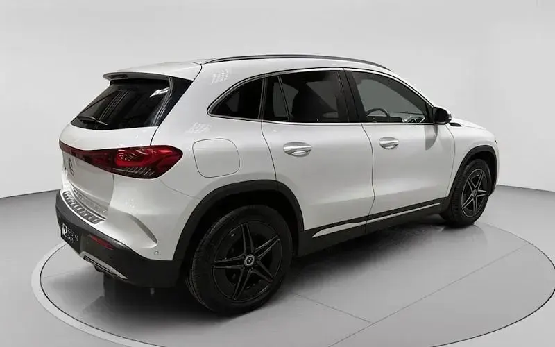 Used Mercedes EQA250 AMG line 139 kW (190 HP) 2022 White SUV