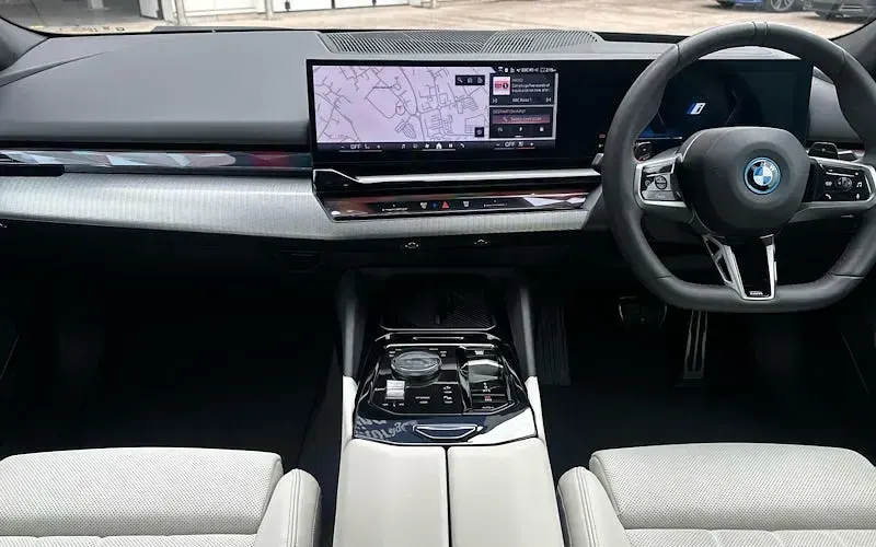 Used BMW 530e M Sport 299 HP (219 kW) 2026 Sedan