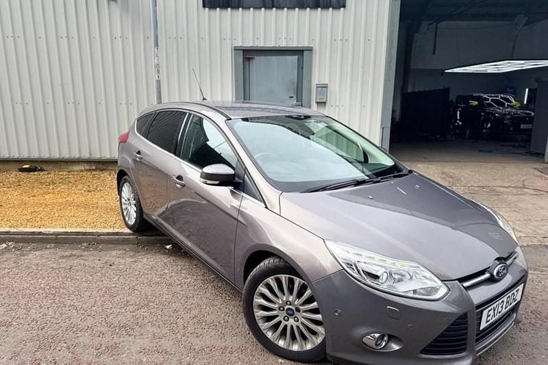 Used Ford Focus Titanium X 115 HP (84 kW) 2013 Brown Hatchback