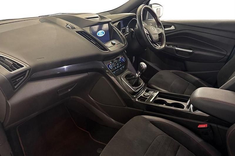 Used Ford Kuga ST-Line 150 HP (110 kW) 2019 Chrome blue SUV