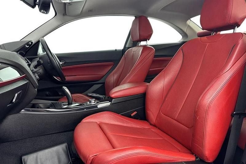 Used BMW 220 Sport Line 184 HP (135 kW) 2014 White Coupe