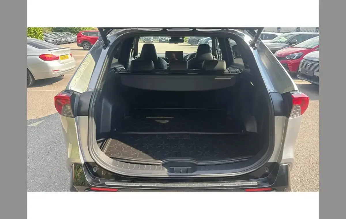 Used Toyota RAV4 Hybrid Sport 306 HP (225 kW) 2024 Silver SUV
