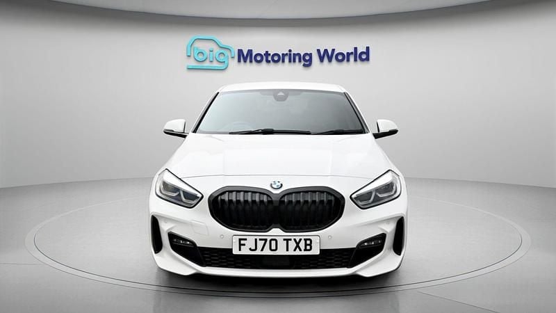 Used BMW 120 M Sport 190 HP (139 kW) 2020 White Hatchback