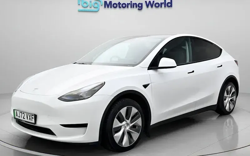 Used Tesla Model Y Standard Range 219 kW (299 HP) 2024 SUV