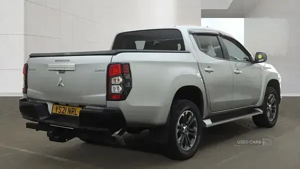 Used Mitsubishi L200 150 HP (110 kW) 2021 Silver Pickup