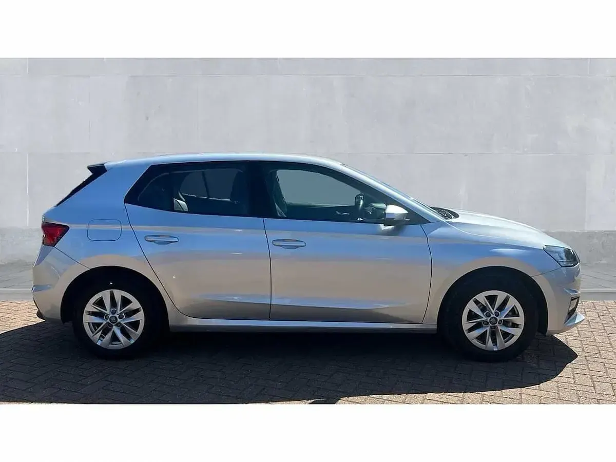 Used Skoda Fabia SE 95 HP (69 kW) 2025 Silver Hatchback