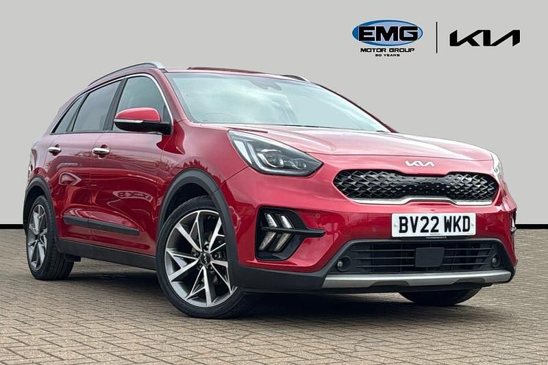 Used Kia Niro 139 HP (102 kW) 2022 Red SUV
