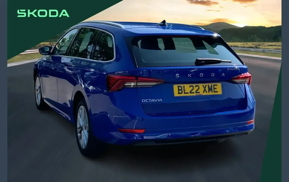 Used Skoda Octavia SE L 147 HP (108 kW) 2022 Blue Estate