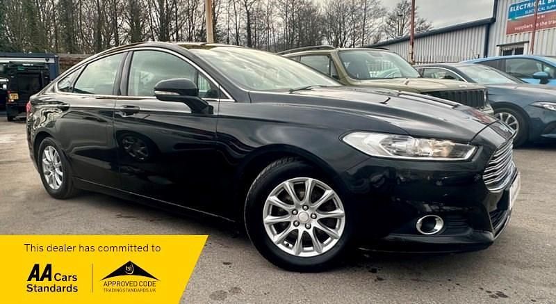 Black Used 2015 Ford Mondeo Zetec Hatchback | £6,995 (Fair price) - Image 1/3