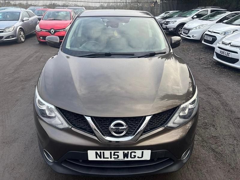 Used Nissan Qashqai Acenta 110 HP (80 kW) 2015 Beige SUV