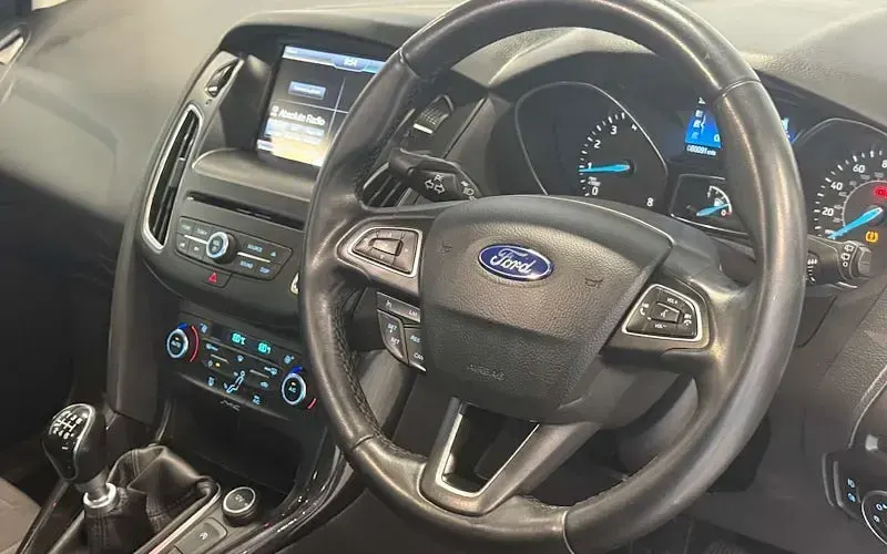 Used Ford Focus Titanium 125 HP (91 kW) 2017 Hatchback