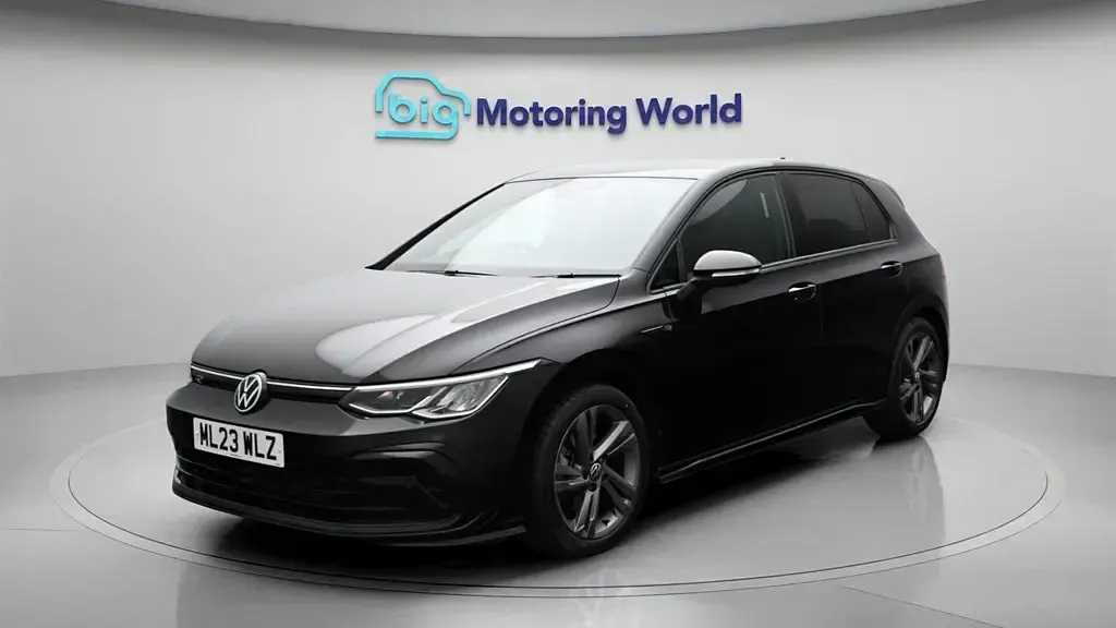 Used VW Golf VIII R-line 150 HP (110 kW) 2023 Black Hatchback