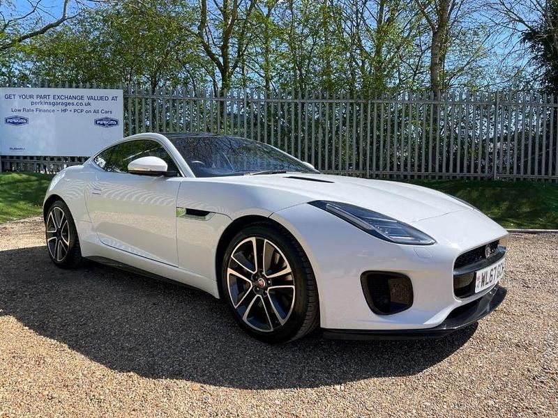 Usado Jaguar F-Type R-Dynamic 340 HP (250 kW) 2017 Branco Coupé