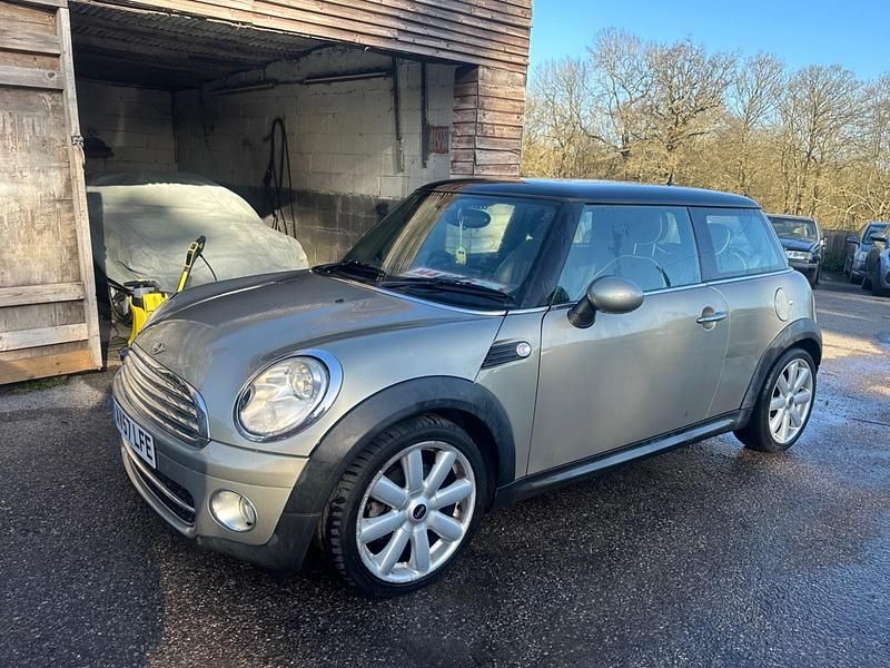 Usado Mini Cooper D Hatch 2007 Prateado Citadino