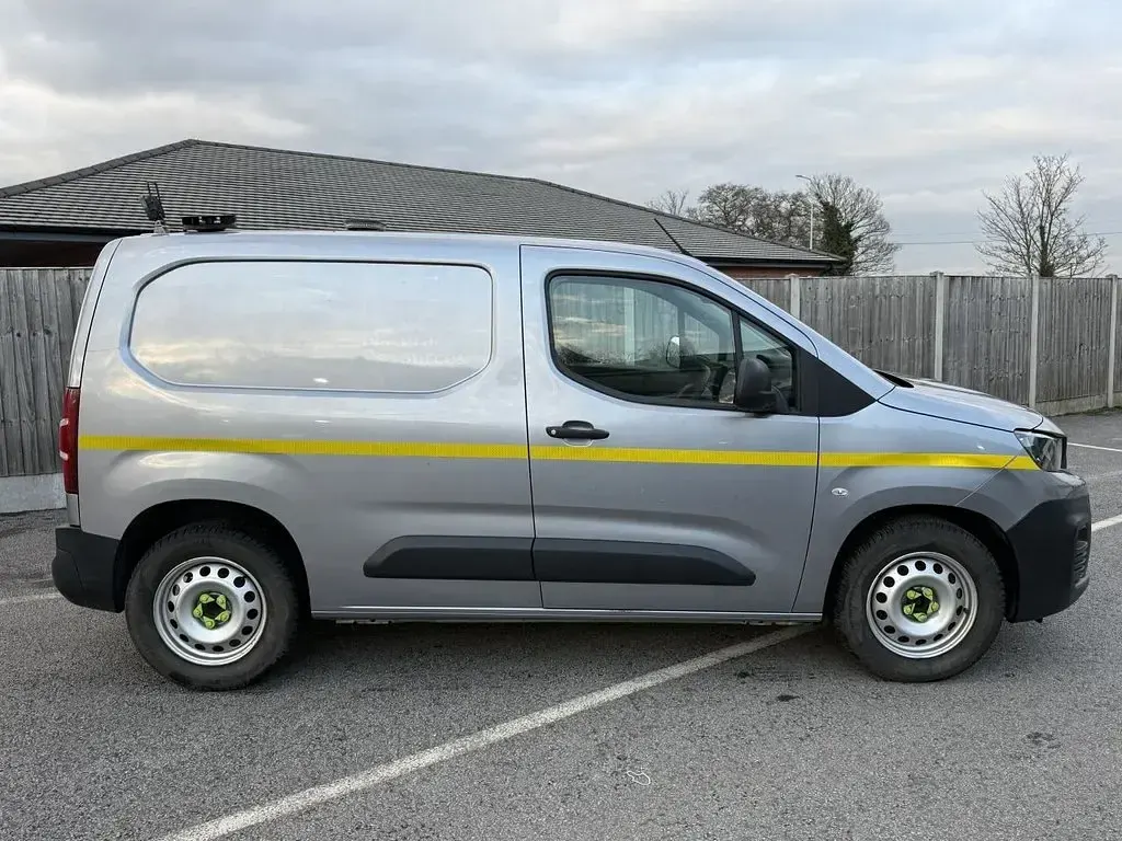 Used Peugeot Partner S 131 HP (96 kW) 2020 Grey MPV