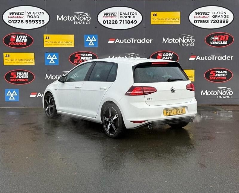 Used VW Golf VII GTI 220 HP (161 kW) 2017 White Hatchback