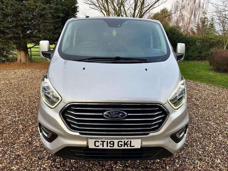 Used Ford Tourneo Custom Titanium 2019 Silver Van