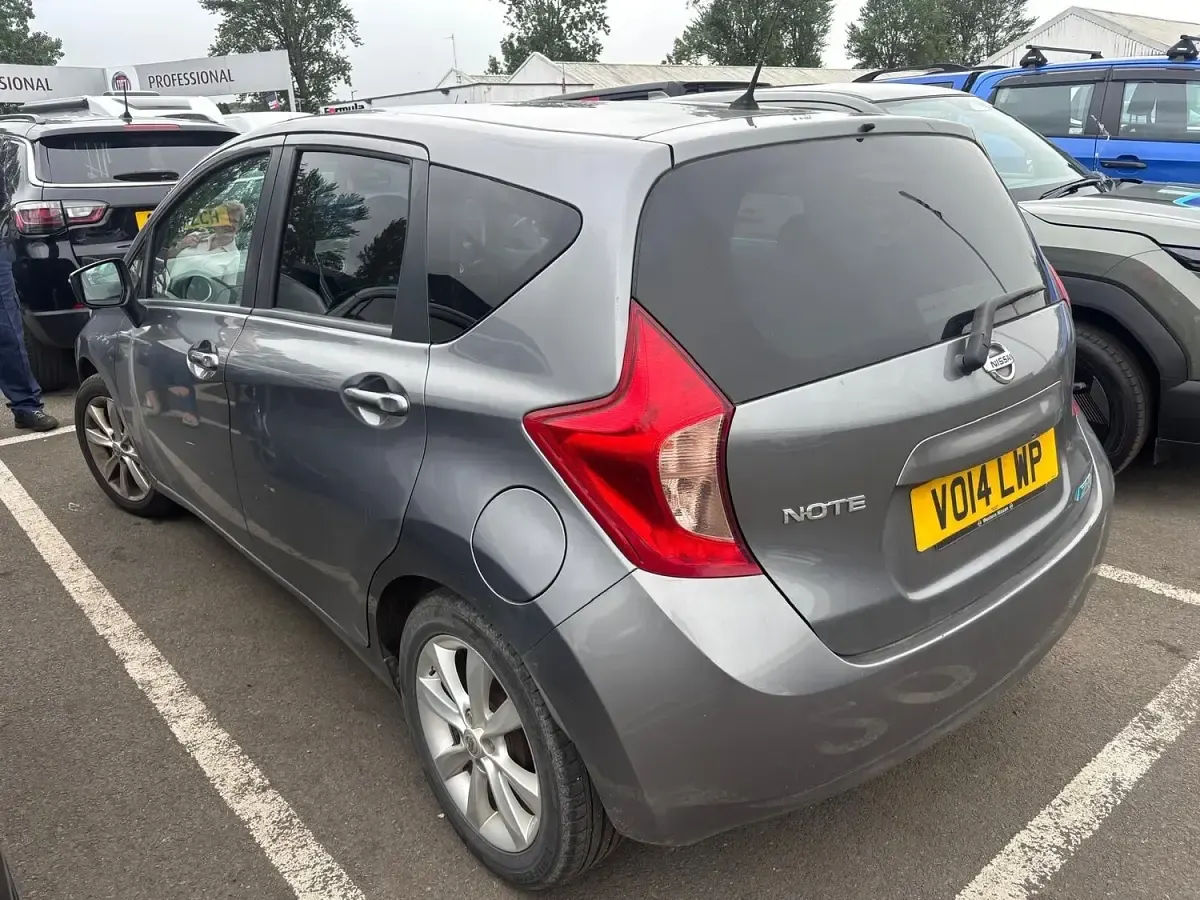 Used Nissan Note Tekna 90 HP (66 kW) 2014 Grey Hatchback