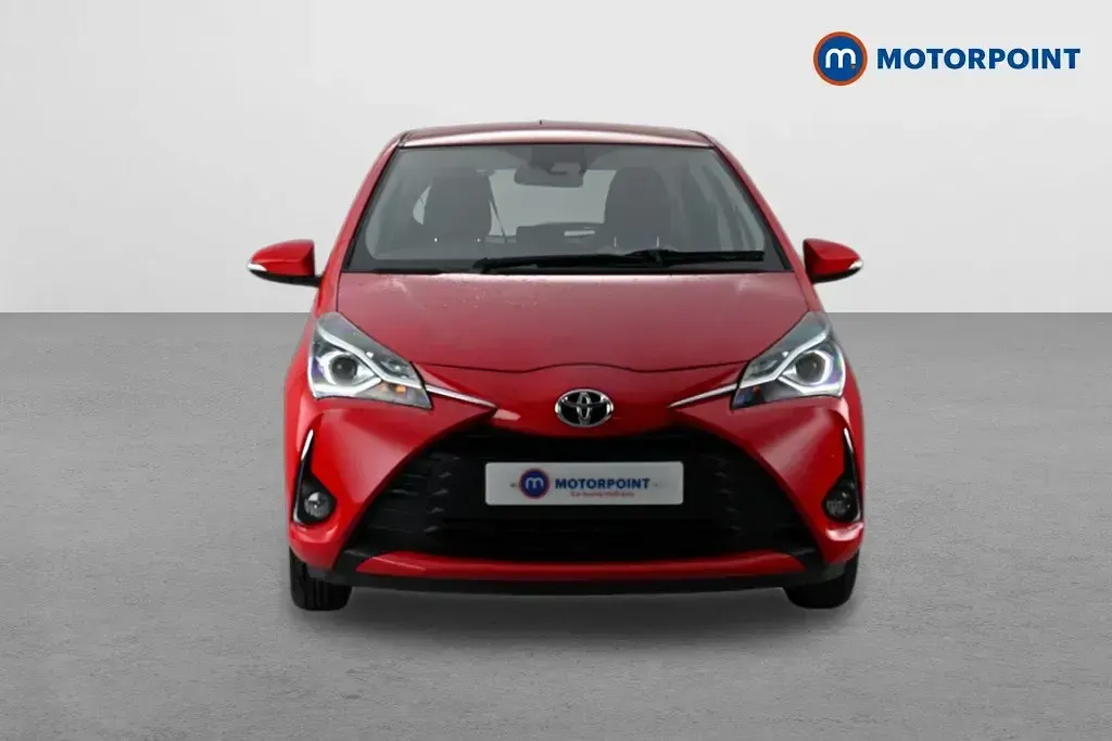 Used Toyota Yaris 111 HP (81 kW) 2018 Red Hatchback