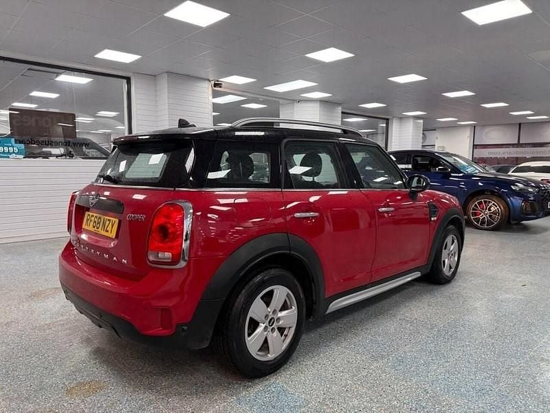 Used Mini Cooper 136 HP (100 kW) 2018 Red Hatchback