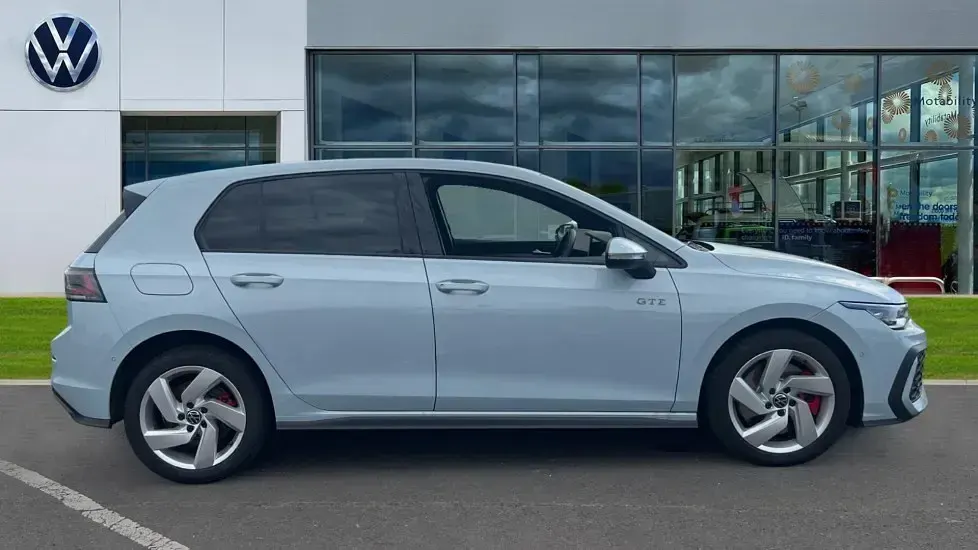 Used VW Golf VIII GTE 272 HP (200 kW) 2025 Crystal ice blue
