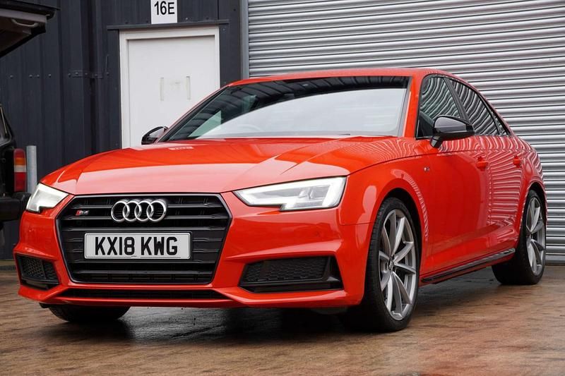 Used Audi A4 Design 354 HP (260 kW) 2018 Red Sedan