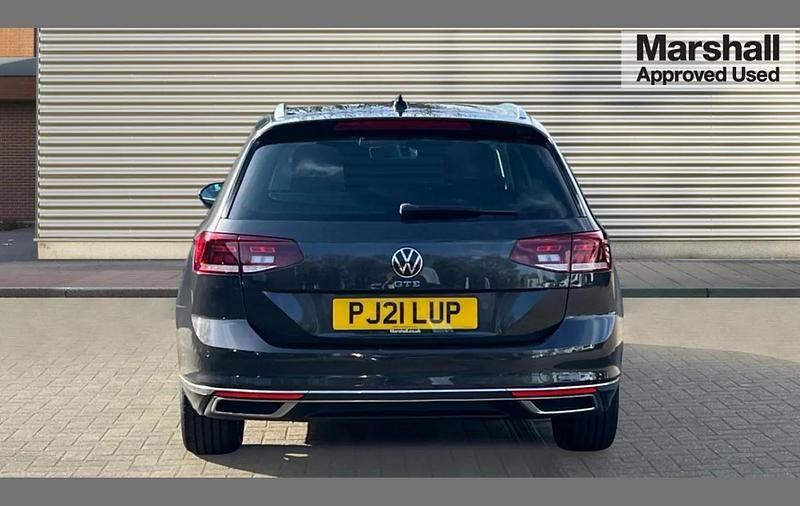 Used VW Passat GTE 218 HP (160 kW) 2021 Grey Estate