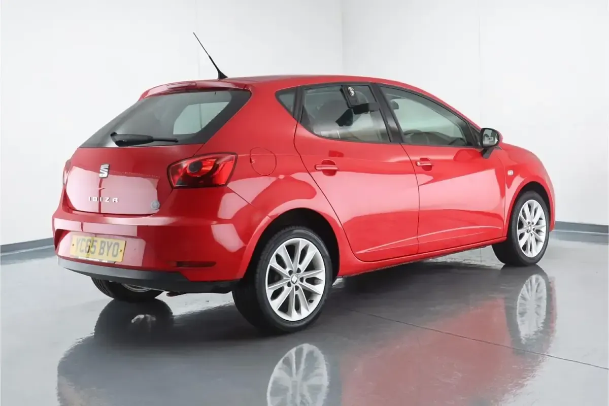 Used Seat Ibiza 85 HP (62 kW) 2015 Red Hatchback