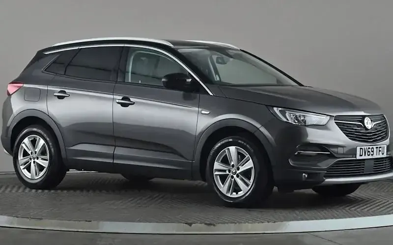 Second-hand Vauxhall Grandland X Business Edition 131 CP (96 kW) 2021 SUV