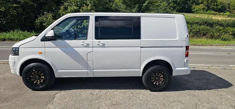 Used VW T5 104 HP (76 kW) 2006 White Van