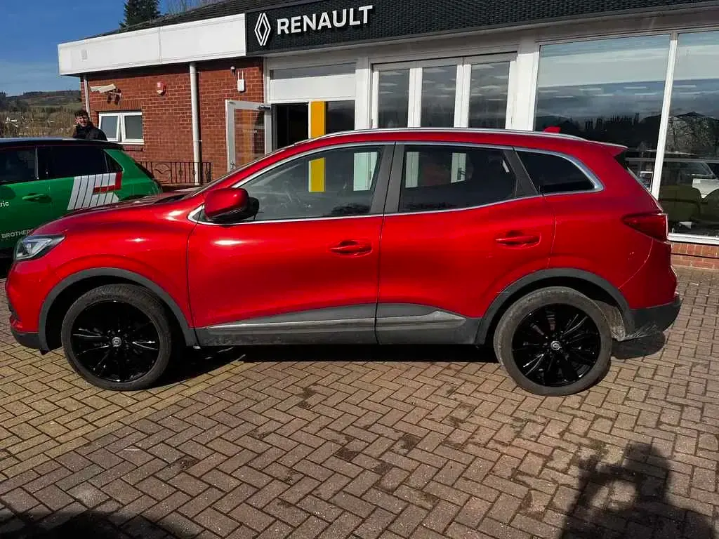 Used Renault Kadjar Iconic 115 HP (84 kW) 2020 Flame red  SUV