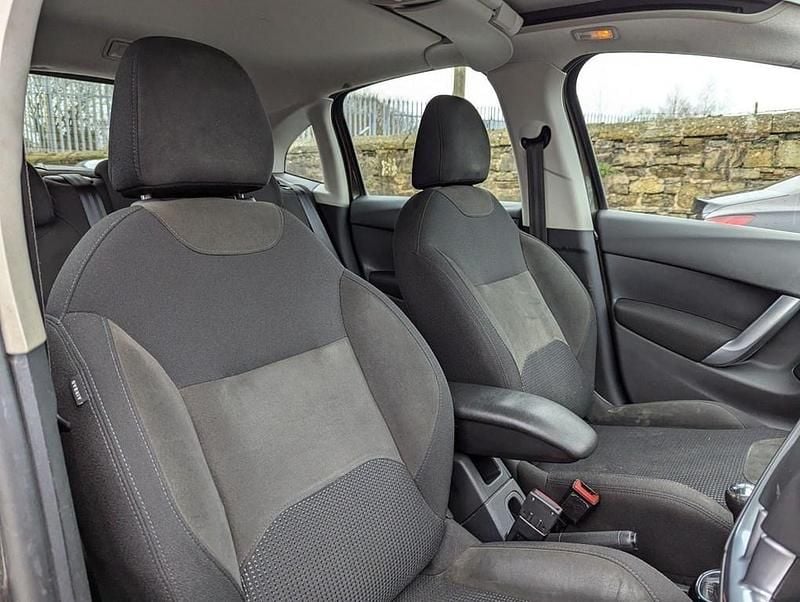Begagnad Citroën C3 Exclusive 2012 Brun Halvkombi