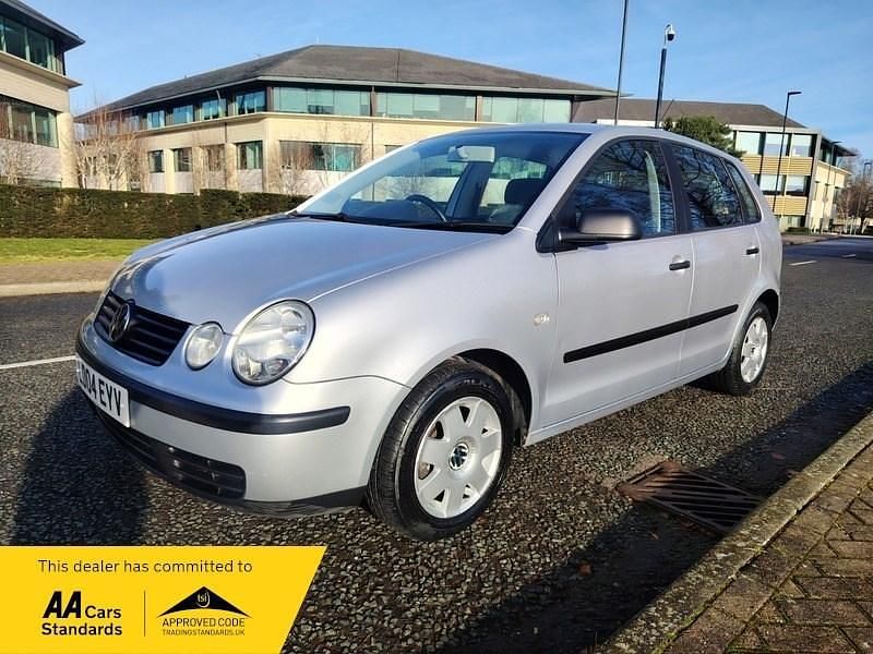 Used VW Polo 75 HP (55 kW) 2004 Silver Hatchback