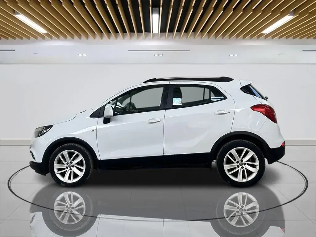 Used Vauxhall Mokka X Active 140 HP (102 kW) 2018 White SUV