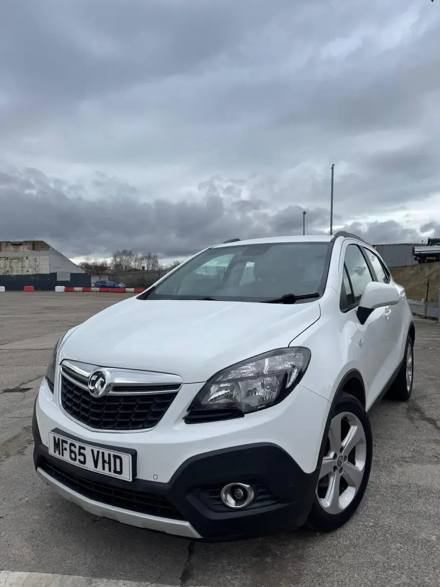 Used Vauxhall Mokka 2015 White SUV