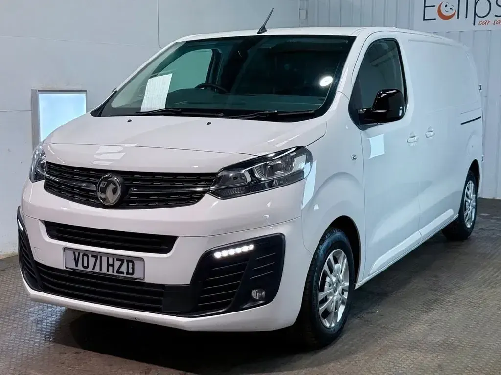 Used Vauxhall Vivaro Sportive 2021 White MPV