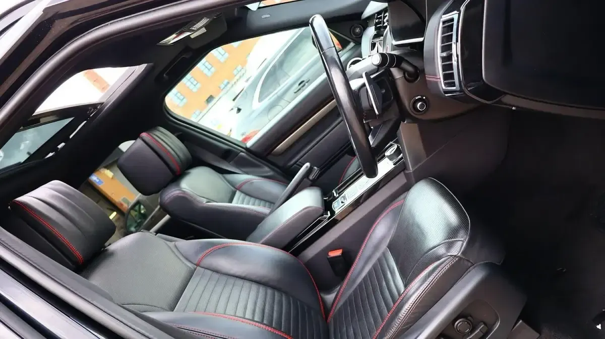 Used Land Rover Discovery HSE Luxury 306 HP (225 kW) 2019 Black SUV