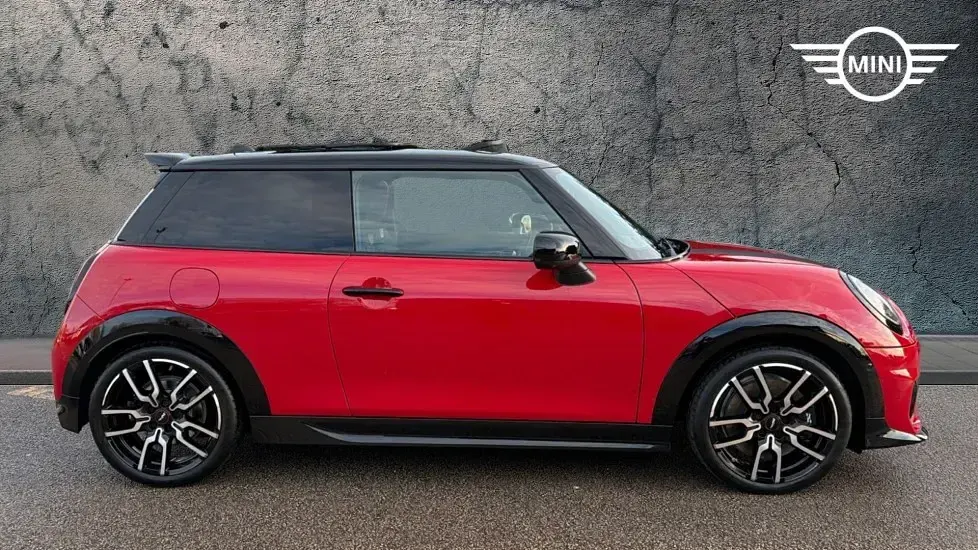 Used Mini Cooper S Hatch 201 HP (147 kW) 2024 Red Hatchback