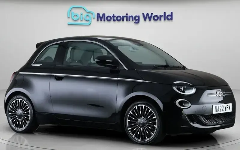 Used Fiat 500e La Prima 86 kW (118 HP) 2026 Hatchback