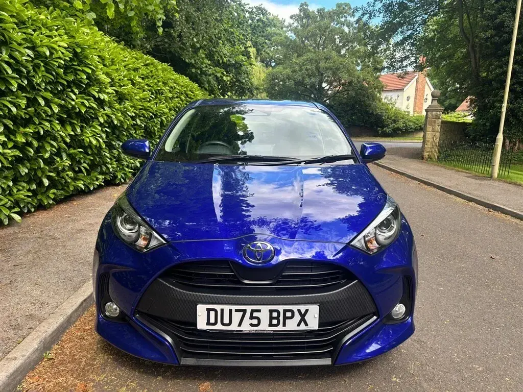 Used Toyota Yaris Hybrid 2025 Blue Hatchback