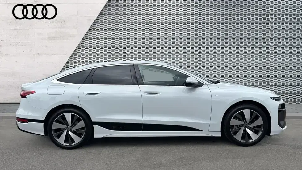 New Audi A6 e-tron S-Line 210 kW (286 HP) 2026 White Estate