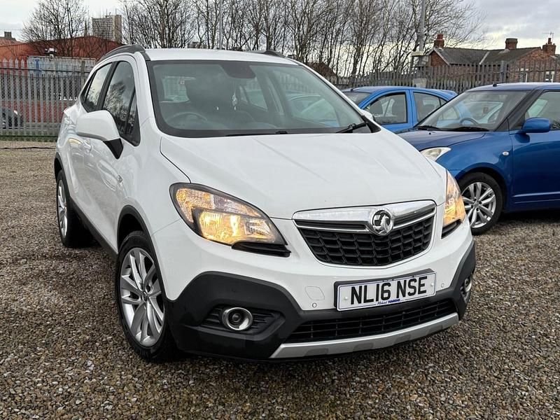 Used Vauxhall Mokka 115 HP (84 kW) 2016 White SUV