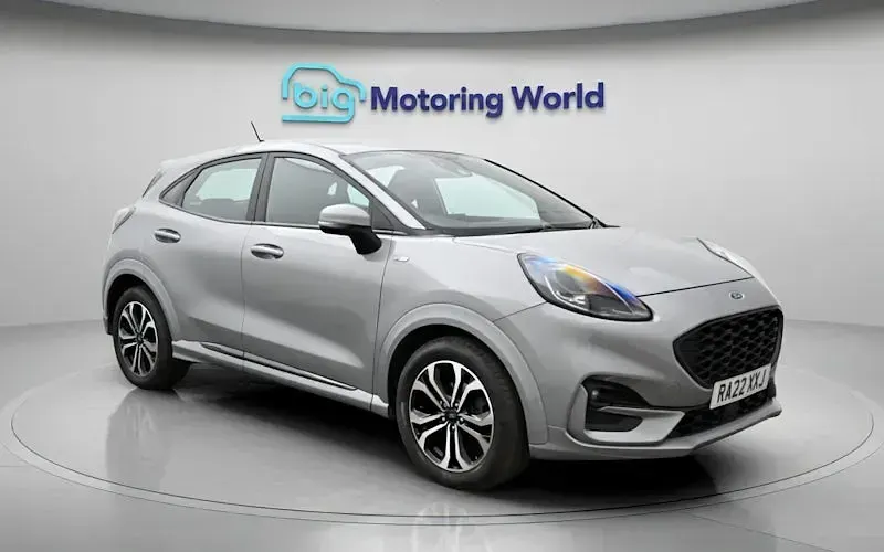Käytetty Ford Puma ST-Line 125 HP (91 kW) 2022 Katumaasturi
