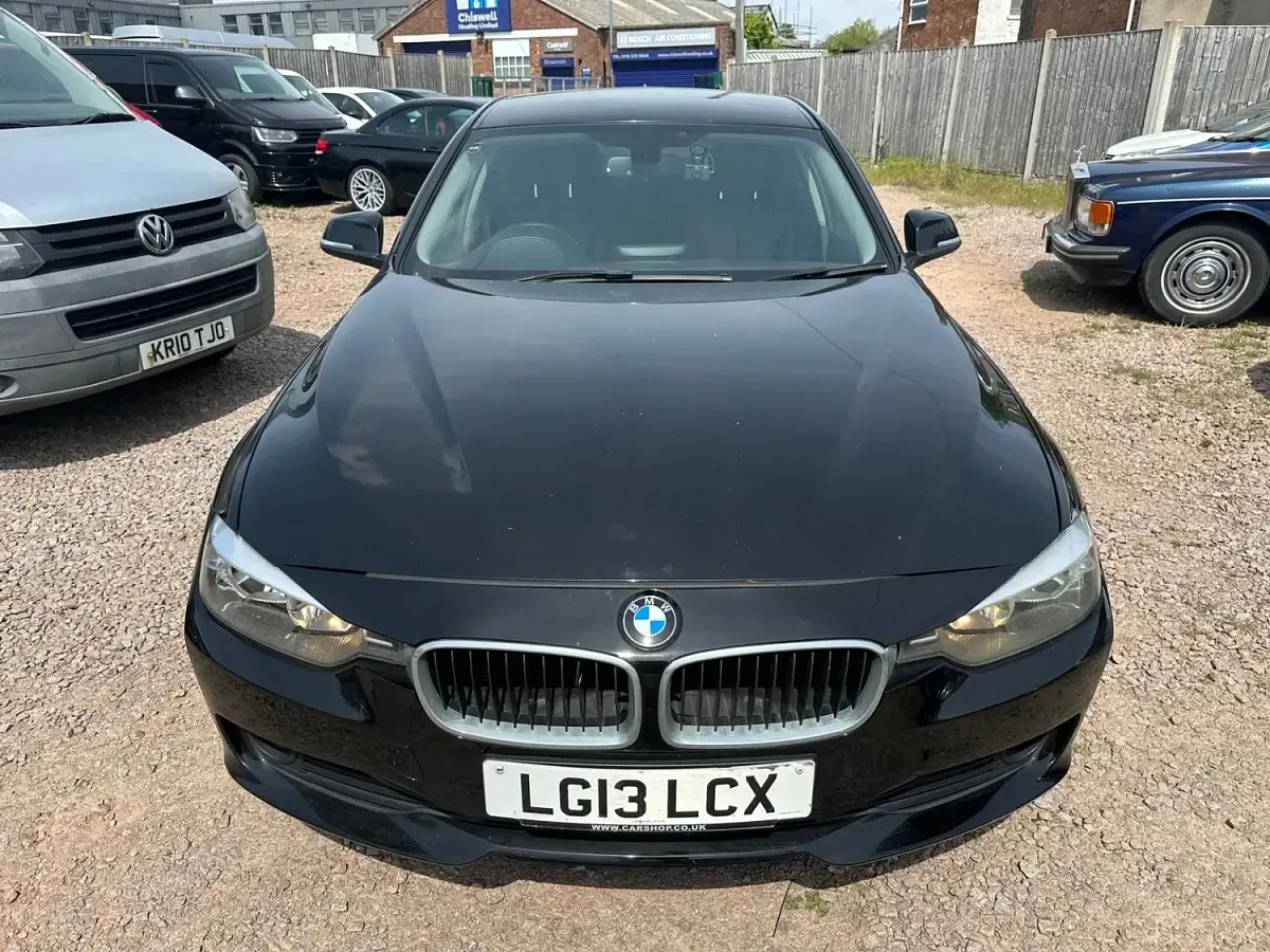 Used BMW 318 2013 Black Sedan