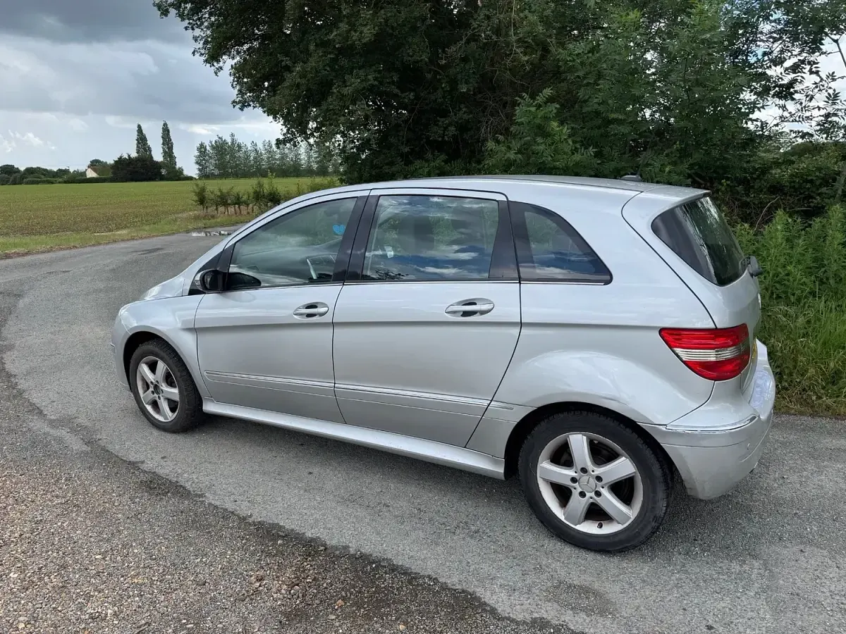 Used Mercedes B180 SE 2006 Silver MPV